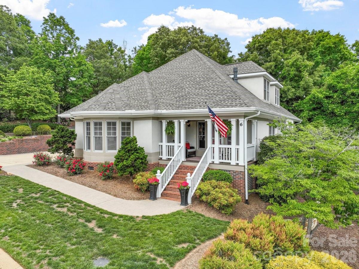 6 Creekside Way Asheville NC 28804
