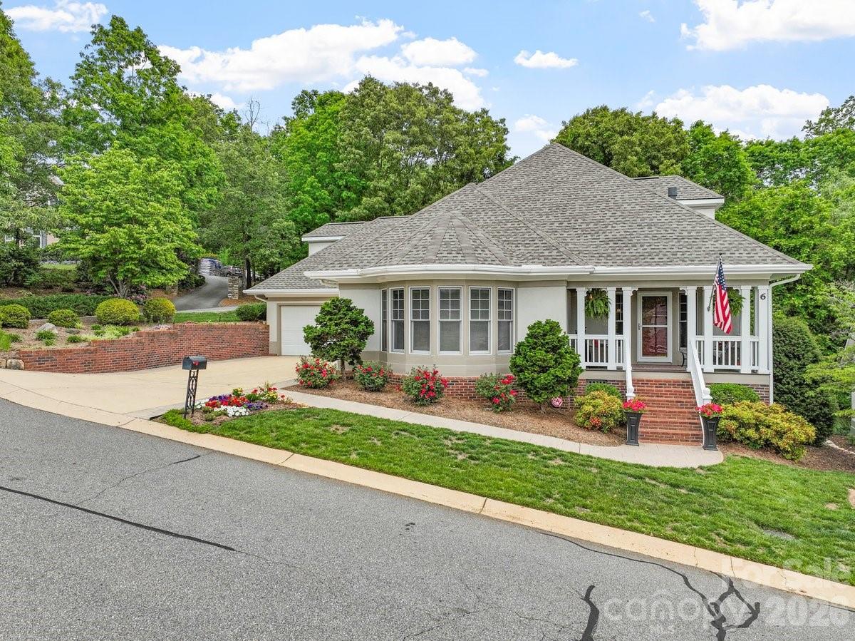 6 Creekside Way Asheville NC 28804