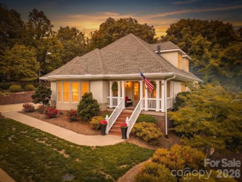 6 Creekside Way Asheville NC 28804