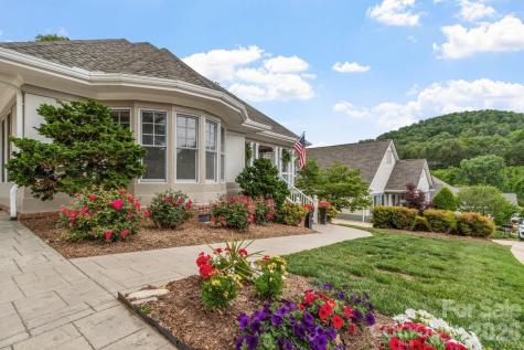 6 Creekside Way Asheville NC 28804