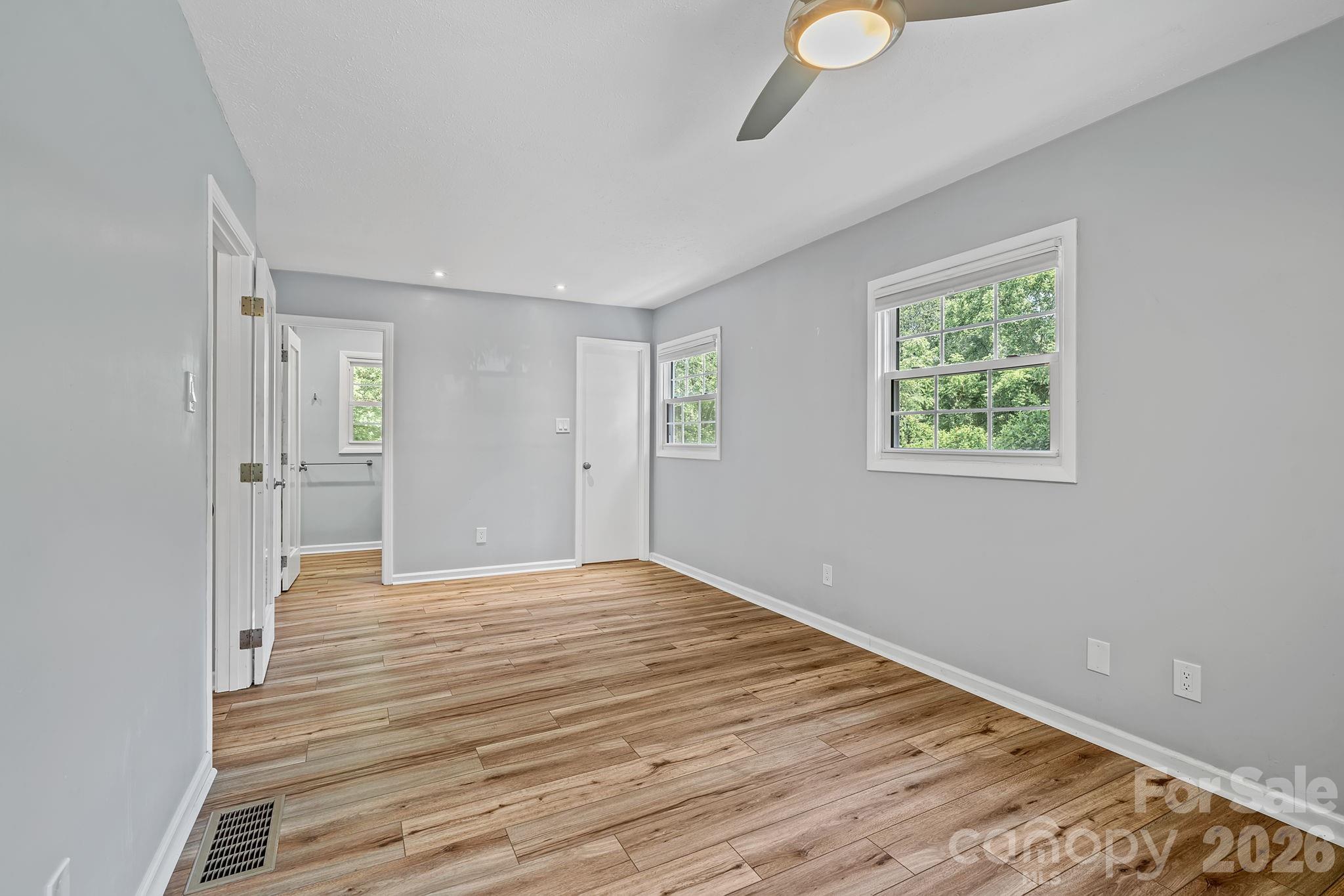 39 Grandview Road Asheville NC 28806