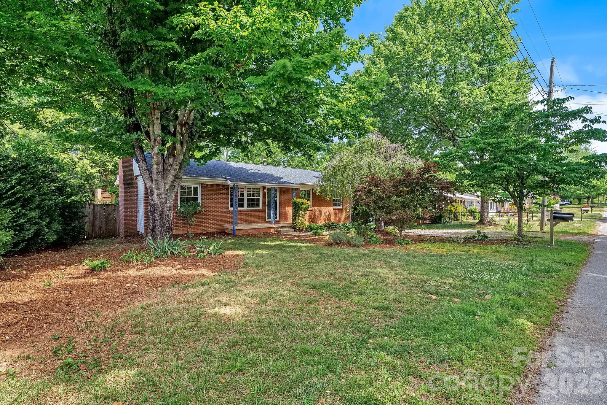 39 Grandview Road Asheville NC 28806
