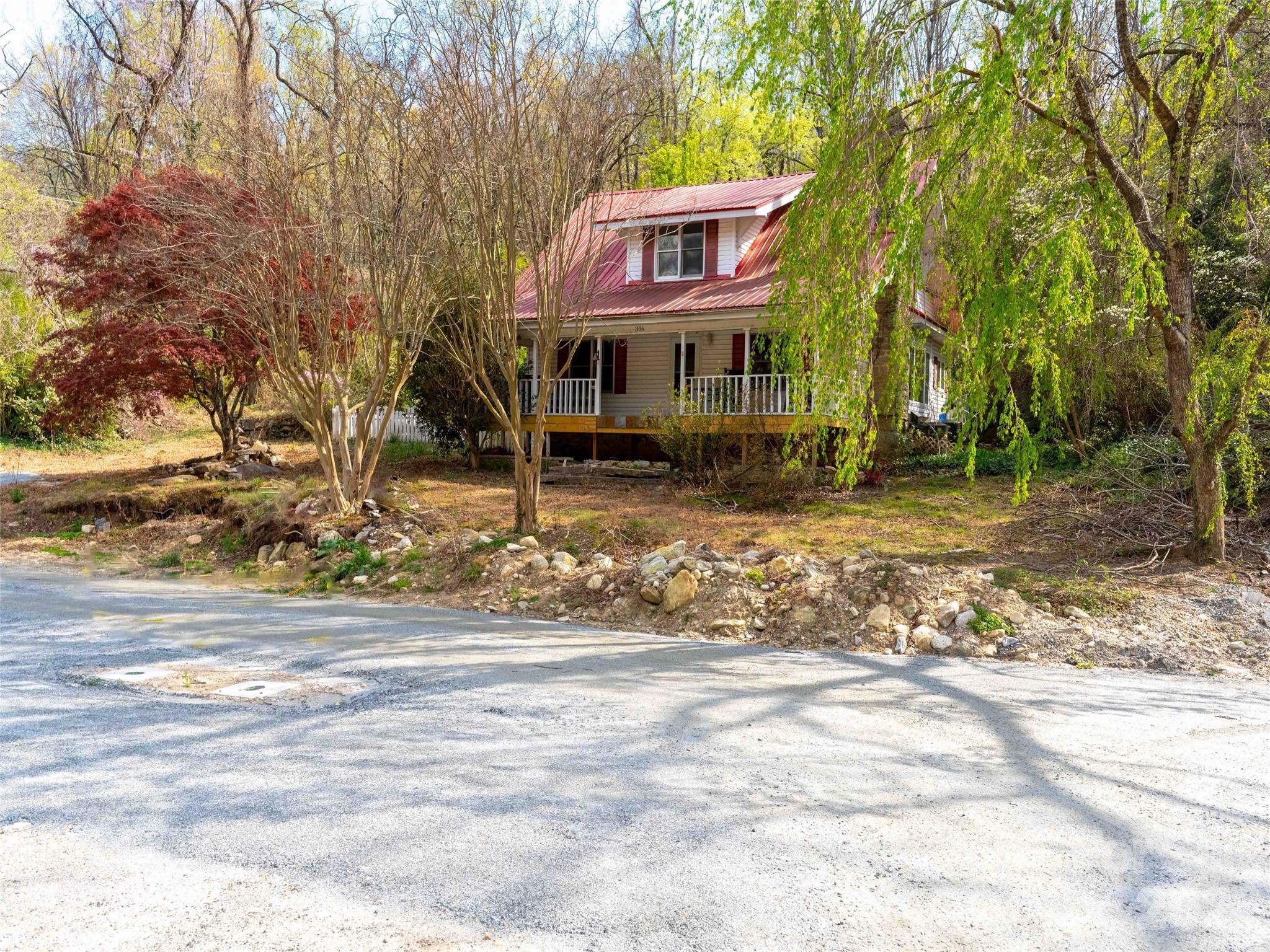 306 Southside Drive Chimney Rock NC 28720