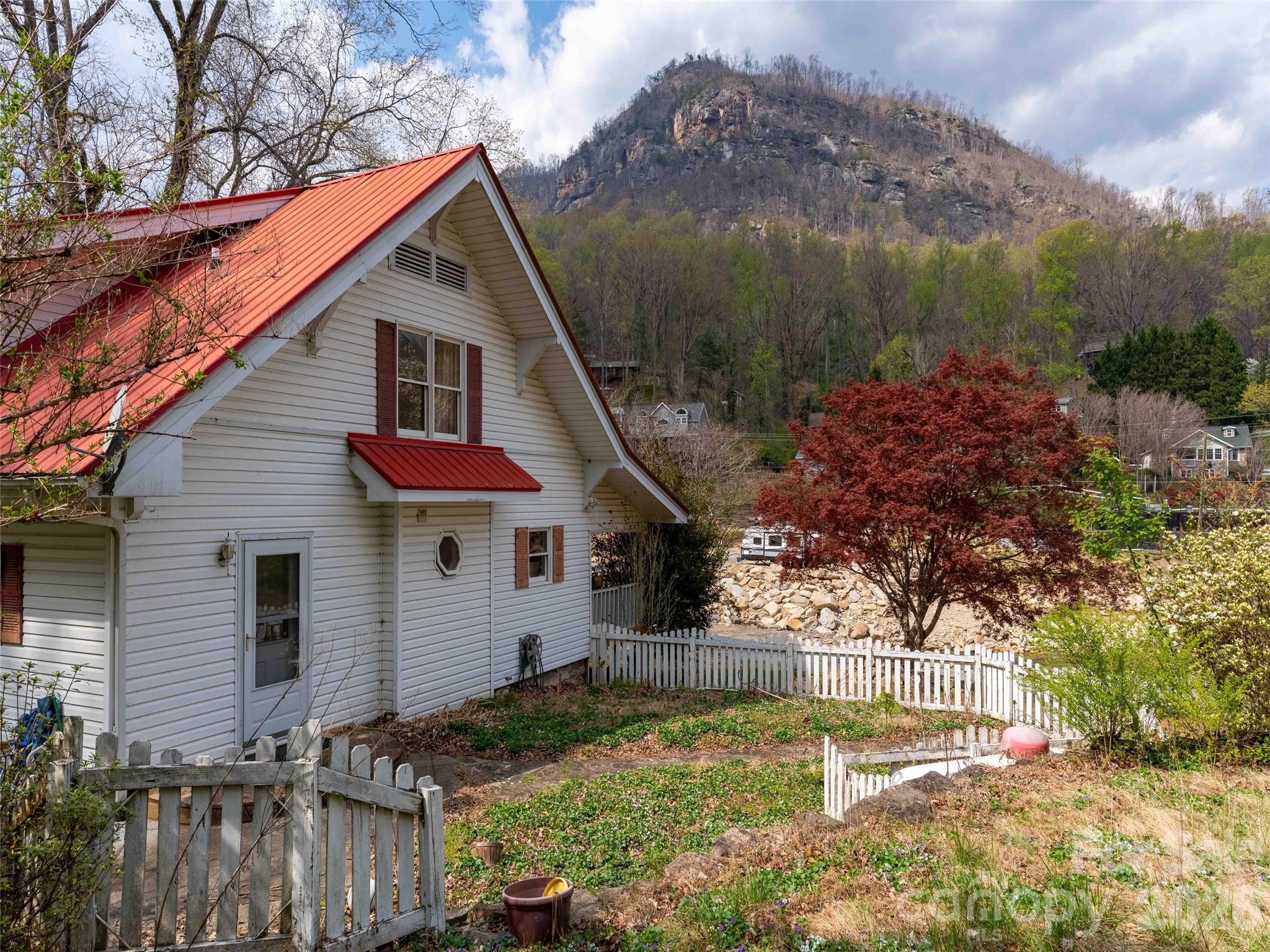 306 Southside Drive Chimney Rock NC 28720