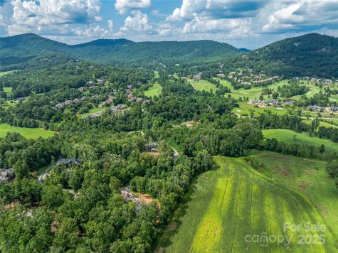 644 Walnut Valley Parkway Arden NC 28704