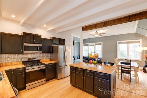 107 Shepard Way Burnsville NC 28714