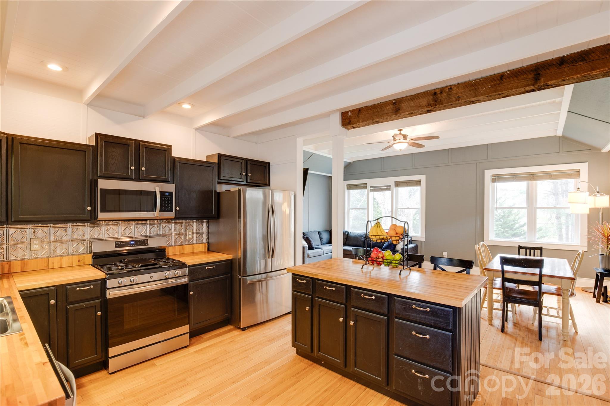 107 Shepard Way Burnsville NC 28714
