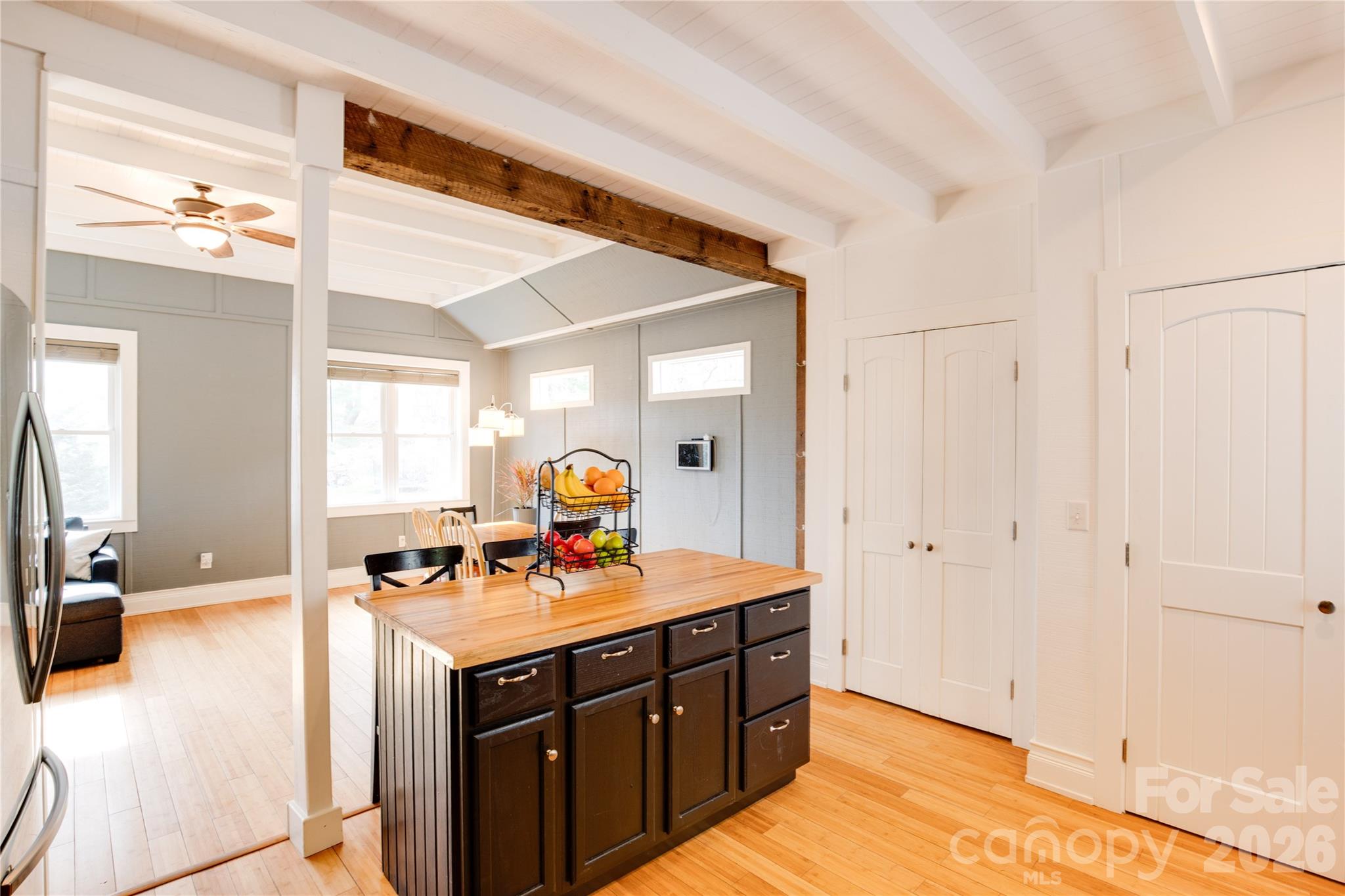 107 Shepard Way Burnsville NC 28714
