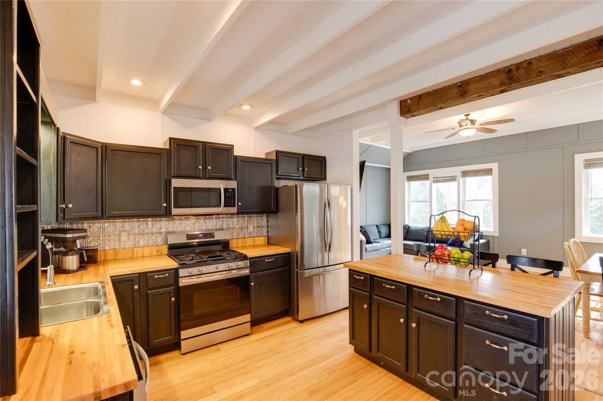107 Shepard Way Burnsville NC 28714