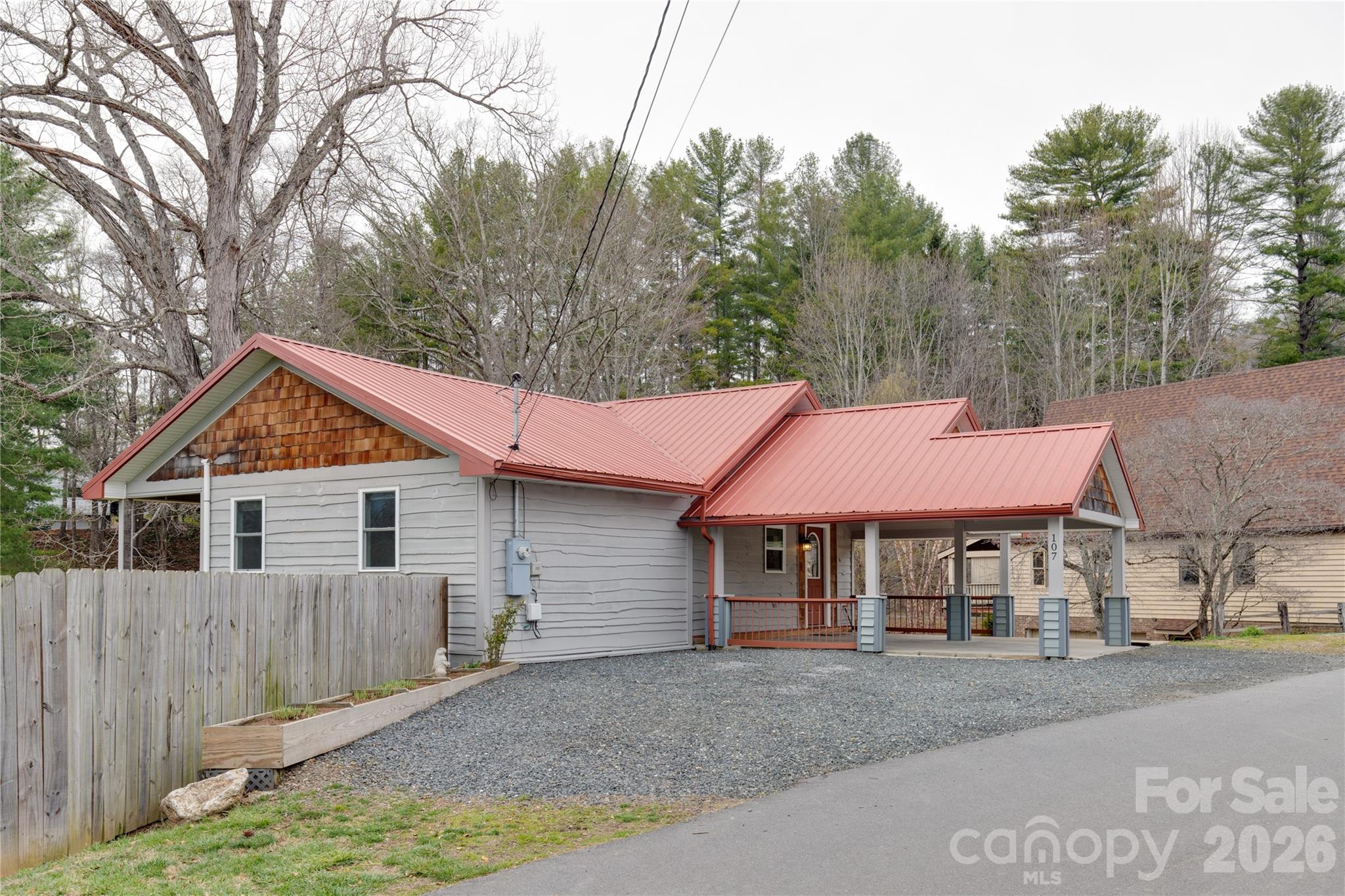 107 Shepard Way Burnsville NC 28714