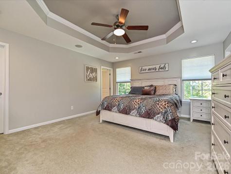 7142 Mariners Village Drive Denver NC 28037