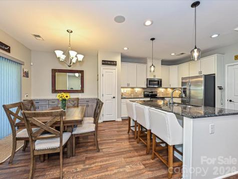 7142 Mariners Village Drive Denver NC 28037