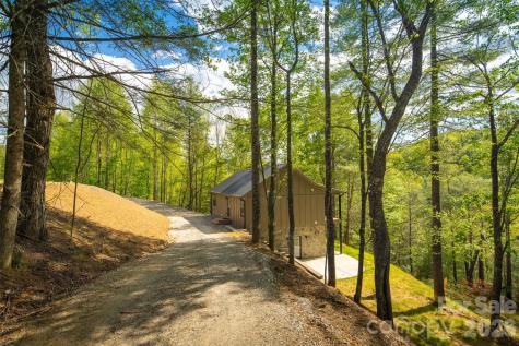 114 Woodpecker Road Purlear NC 28665