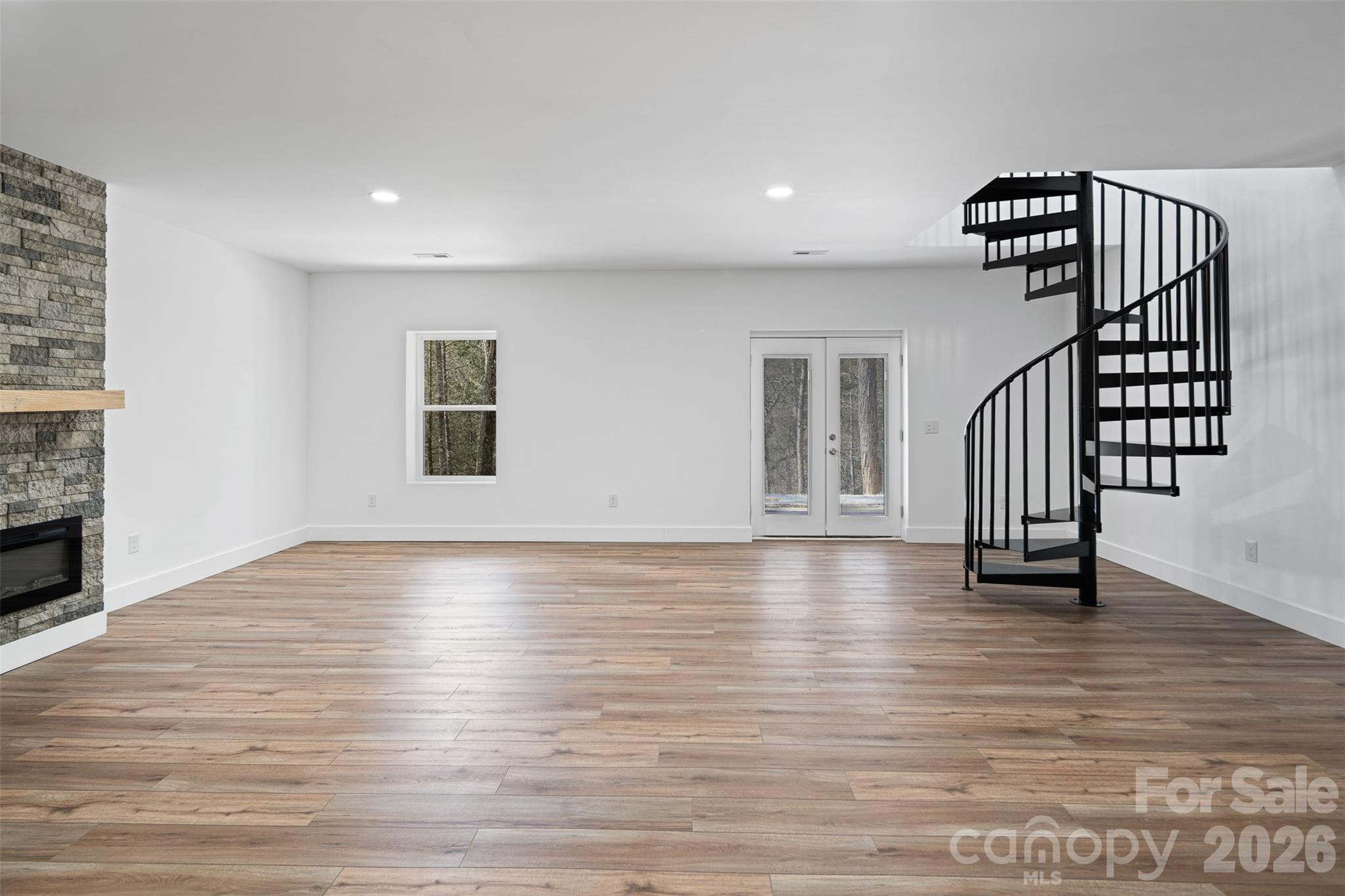 114 Woodpecker Road Purlear NC 28665