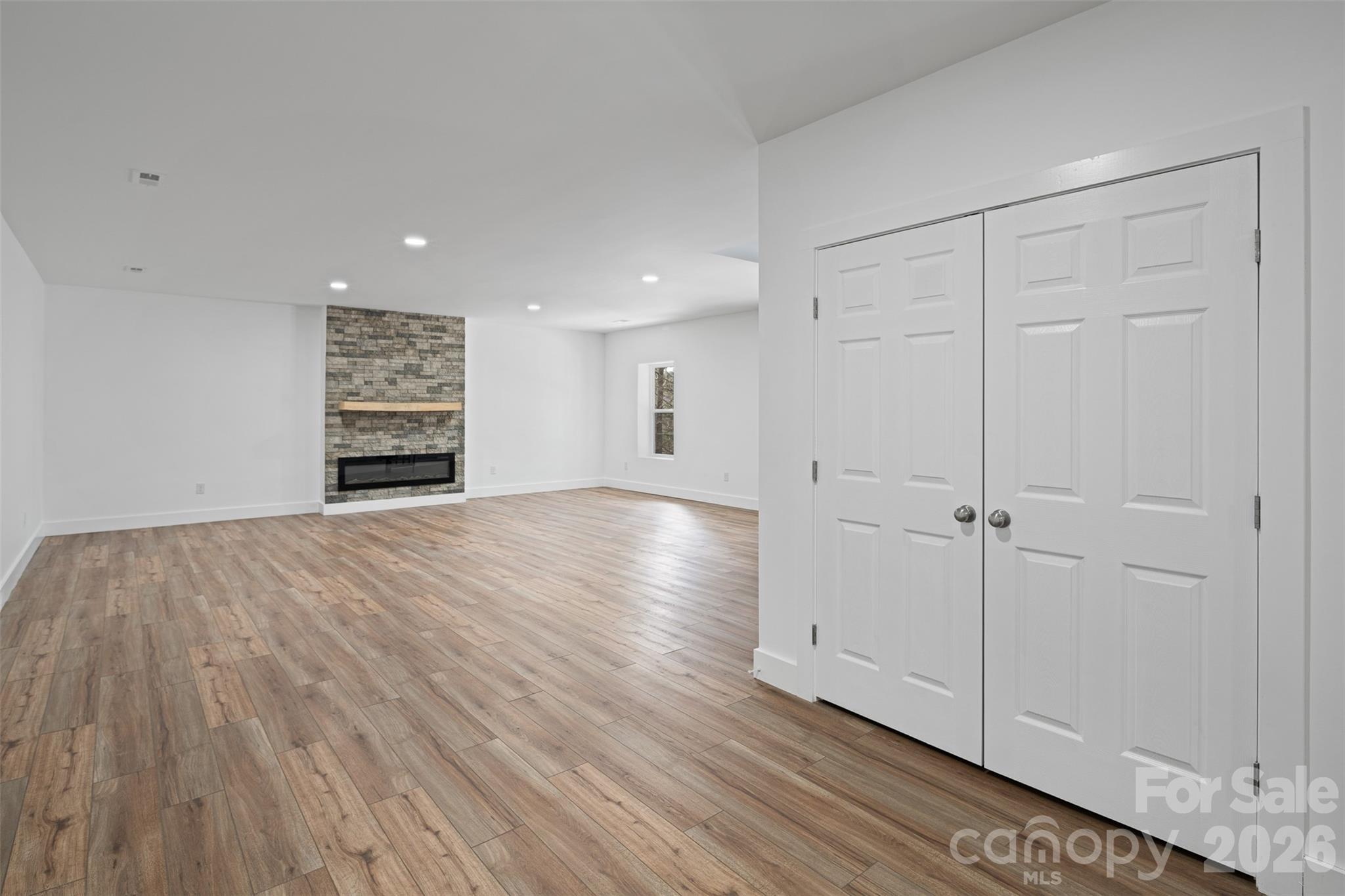 114 Woodpecker Road Purlear NC 28665