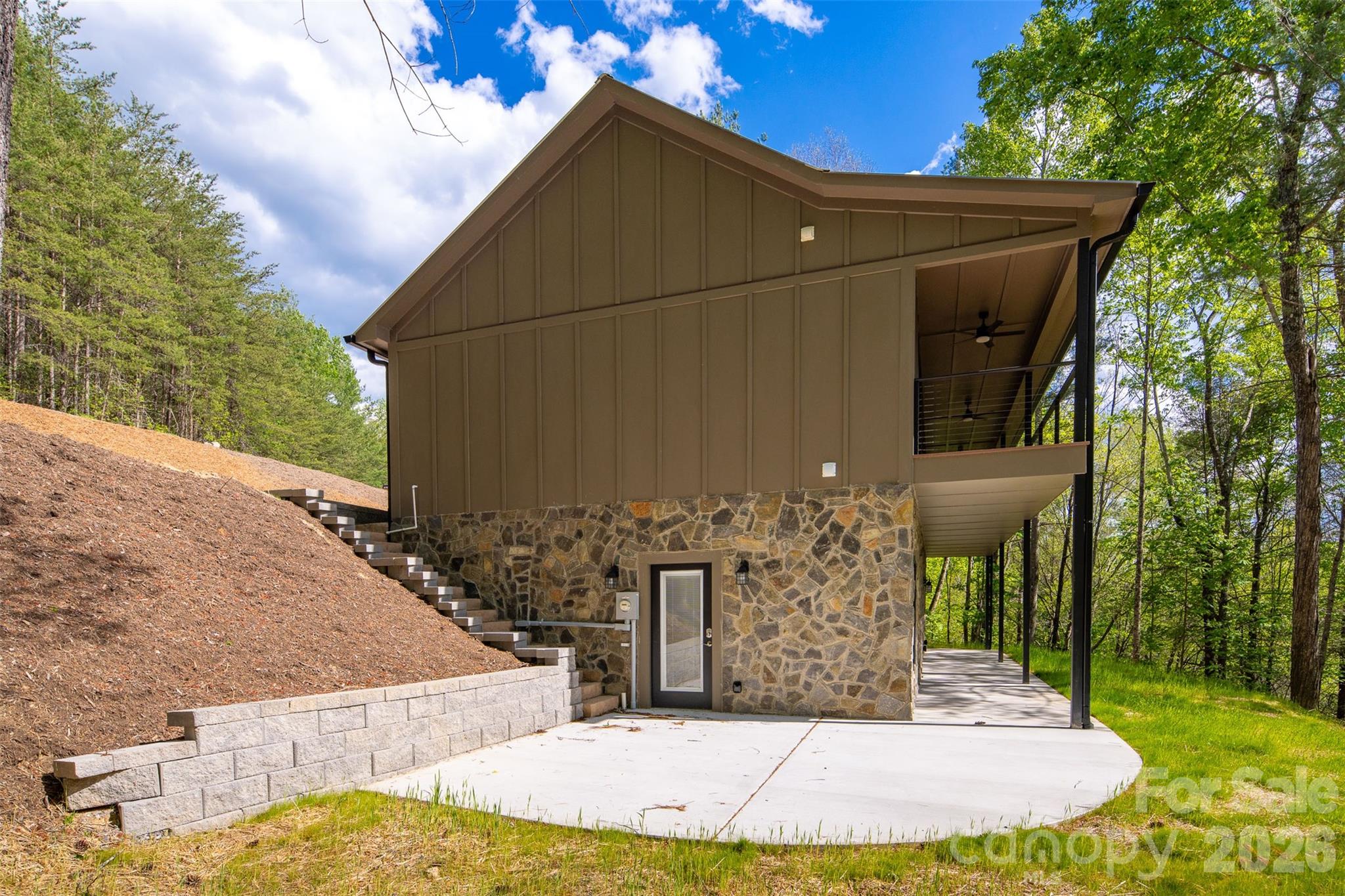 114 Woodpecker Road Purlear NC 28665