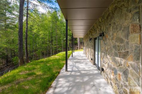 114 Woodpecker Road Purlear NC 28665
