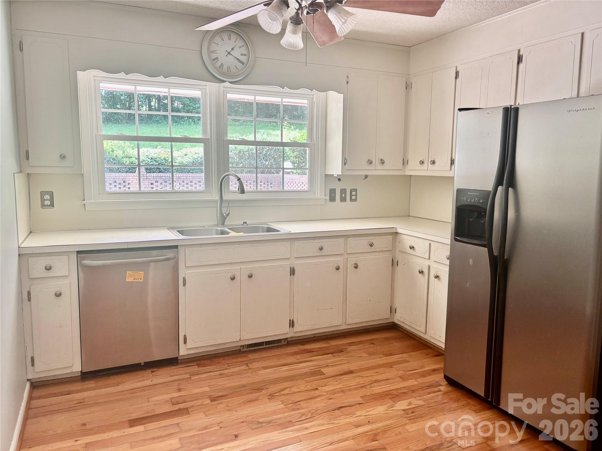 8417 Rolling Hills Avenue Hickory NC 28602