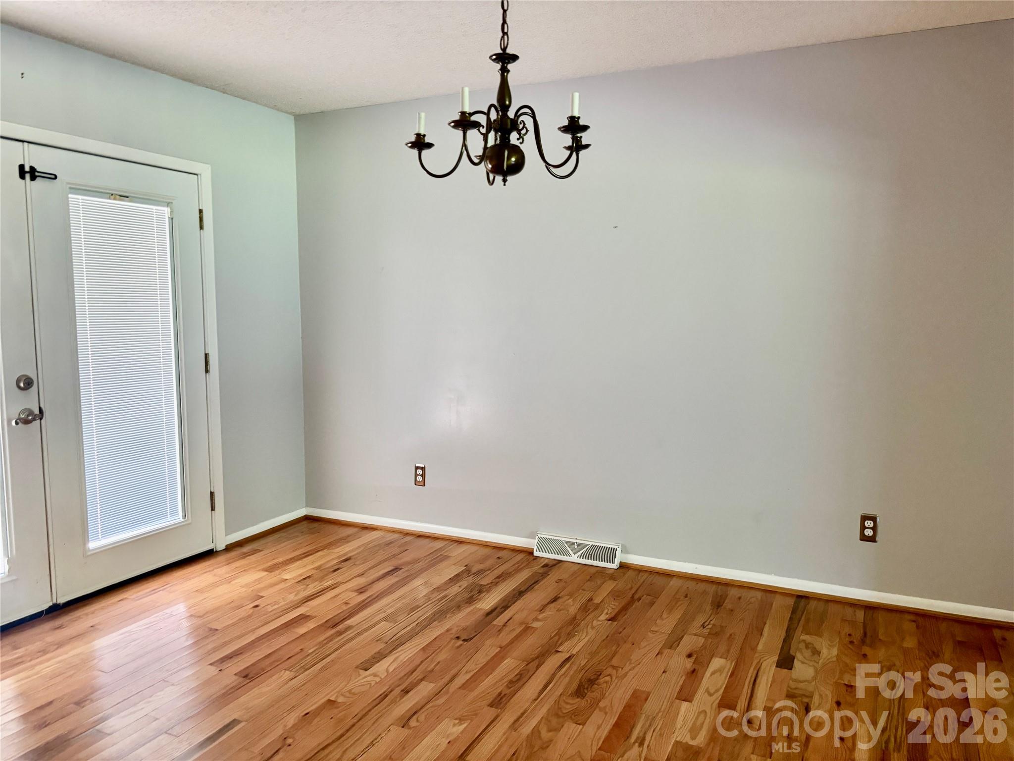 8417 Rolling Hills Avenue Hickory NC 28602
