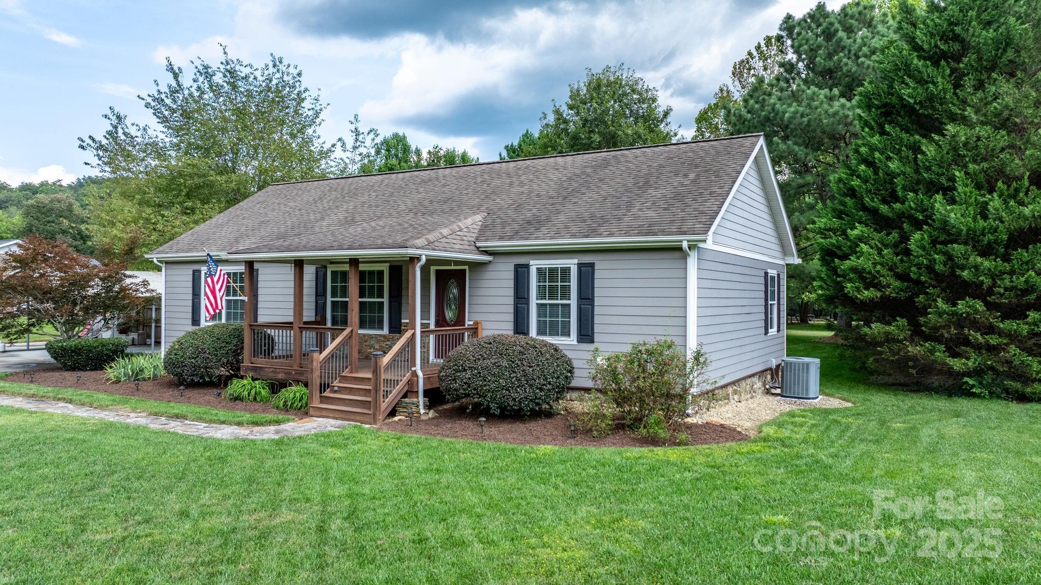 1412 Lake Tahoma Road Marion NC 28752