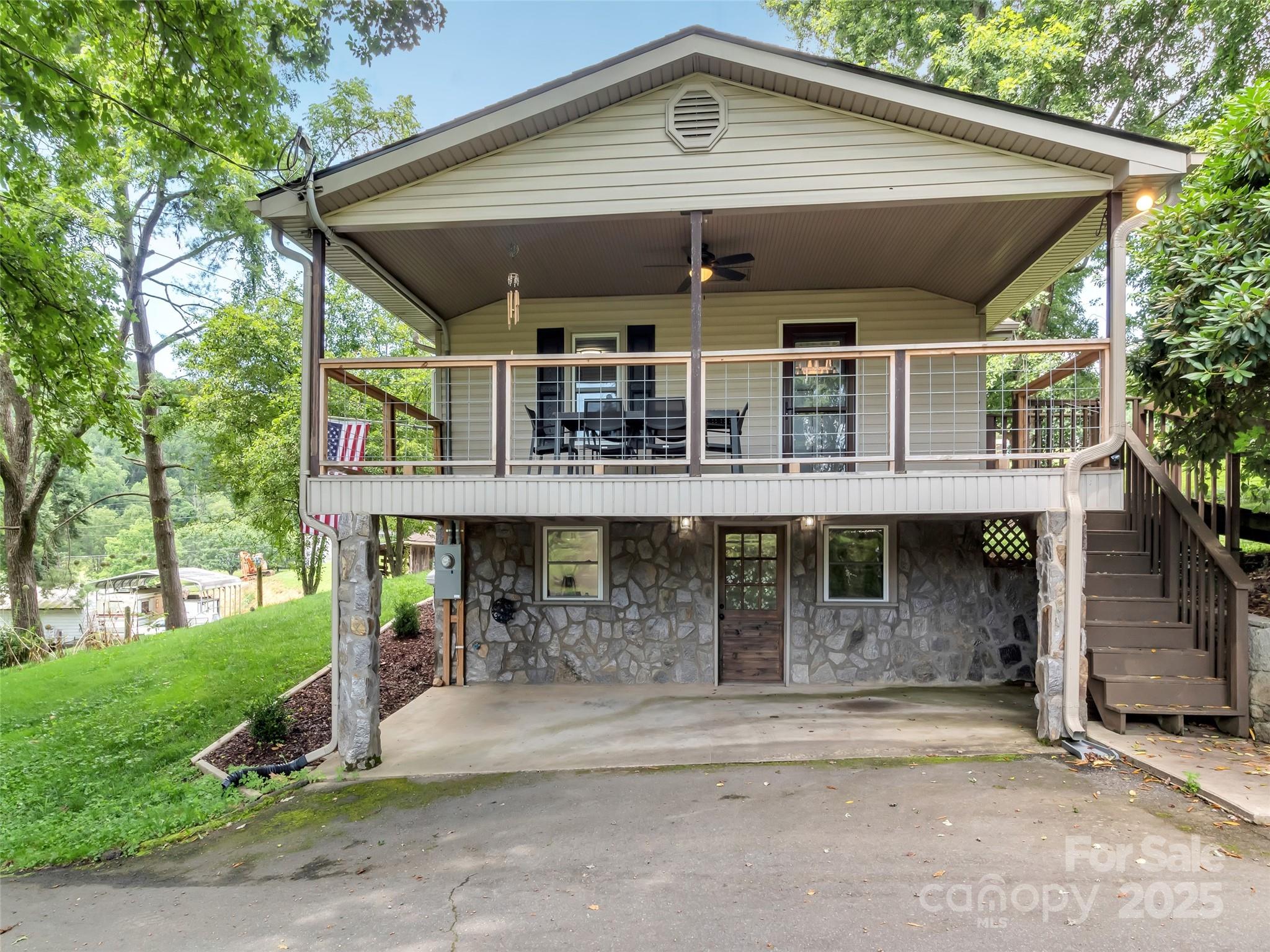 340 Mauney Cove Road Waynesville NC 28786