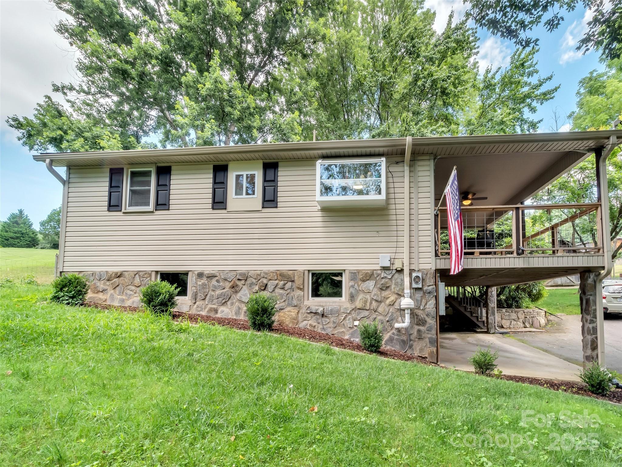 340 Mauney Cove Road Waynesville NC 28786
