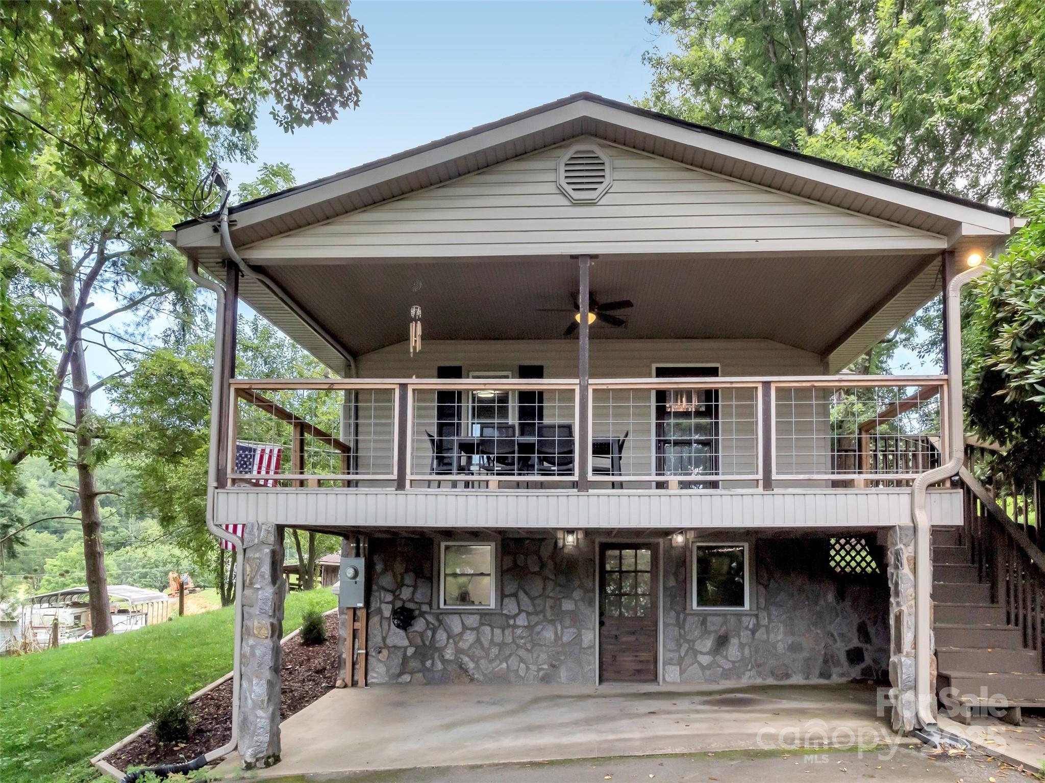 340 Mauney Cove Road Waynesville NC 28786