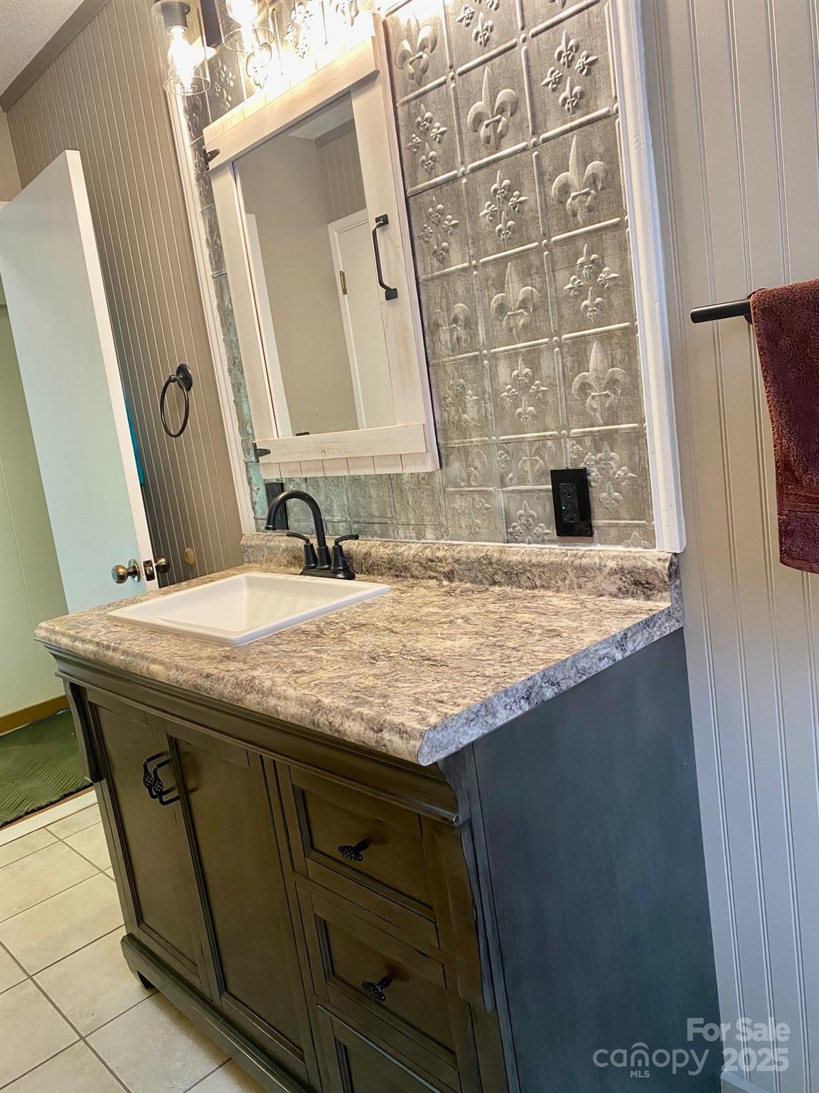 1294 Cane Creek Road Bakersville NC 28705