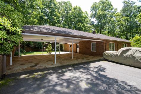 15 Cedar Trail Asheville NC 28803