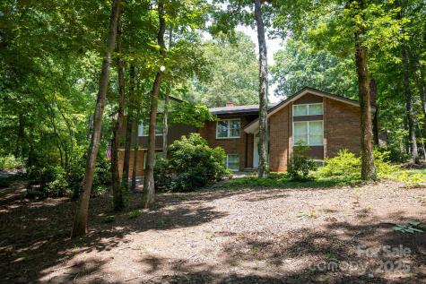15 Cedar Trail Asheville NC 28803