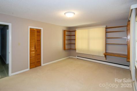 15 Cedar Trail Asheville NC 28803