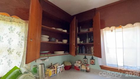 1582 Dutch Cove Road Canton NC 28716