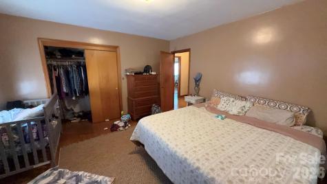 1582 Dutch Cove Road Canton NC 28716