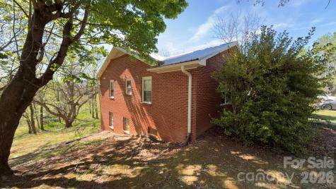 1582 Dutch Cove Road Canton NC 28716