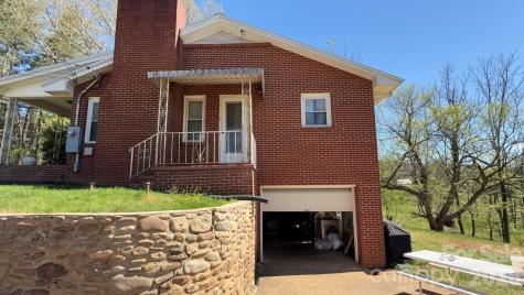 1582 Dutch Cove Road Canton NC 28716