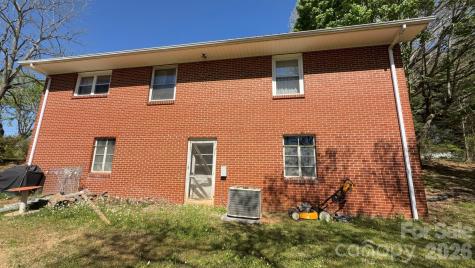 1582 Dutch Cove Road Canton NC 28716