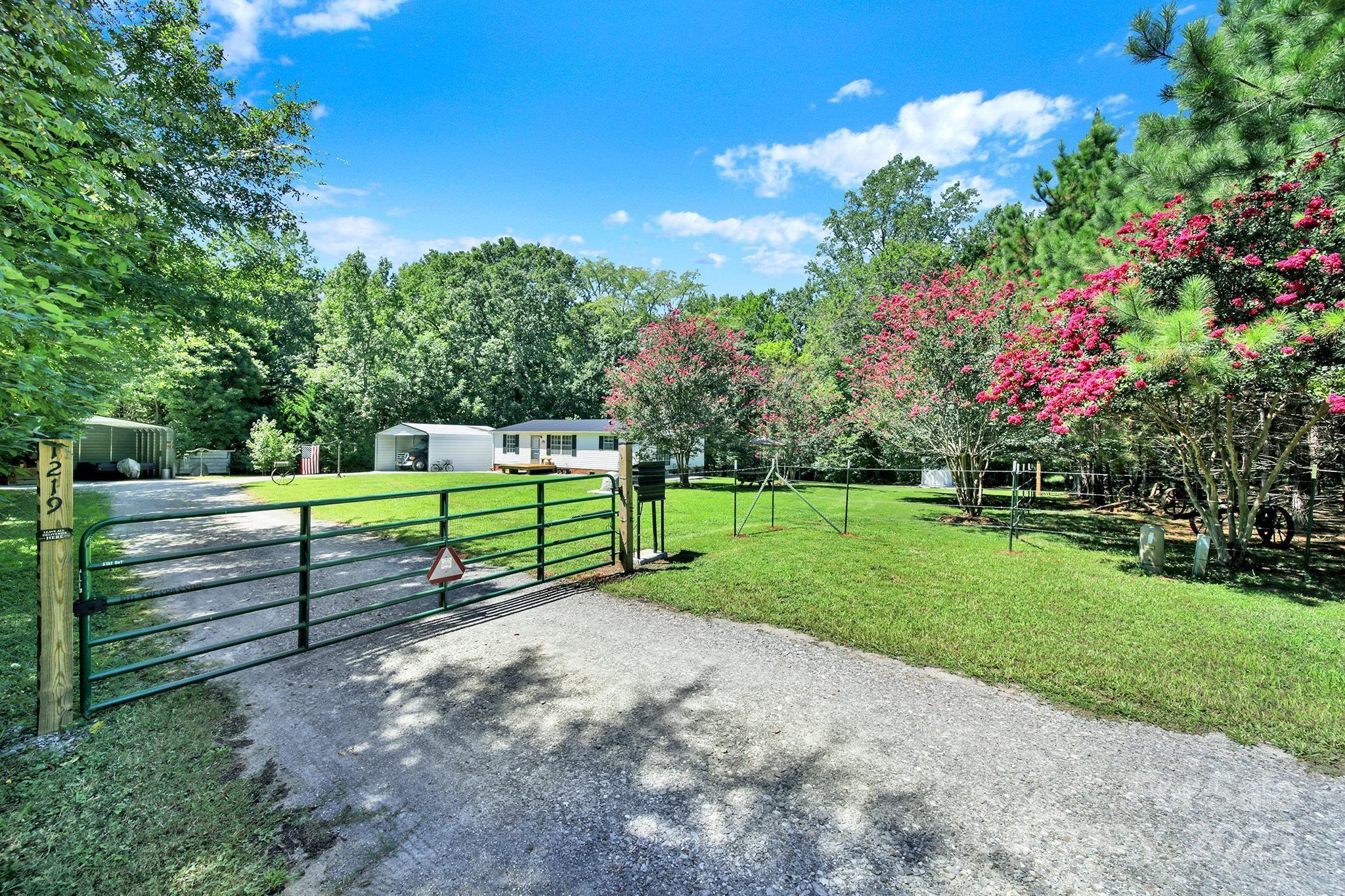 1219 Neely Smith Lane Gastonia NC 28056