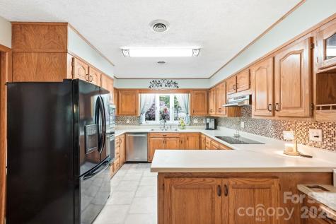 260 Tranquility Place Hendersonville NC 28739