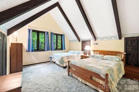 260 Tranquility Place Hendersonville NC 28739