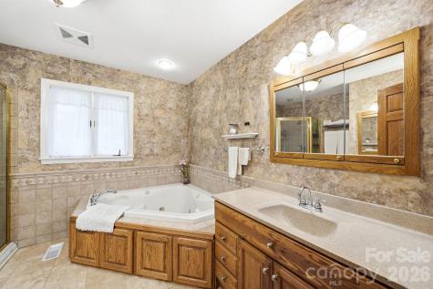 260 Tranquility Place Hendersonville NC 28739