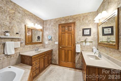 260 Tranquility Place Hendersonville NC 28739
