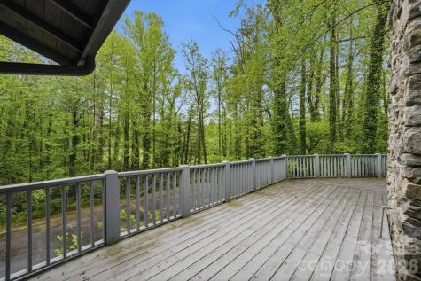 260 Tranquility Place Hendersonville NC 28739
