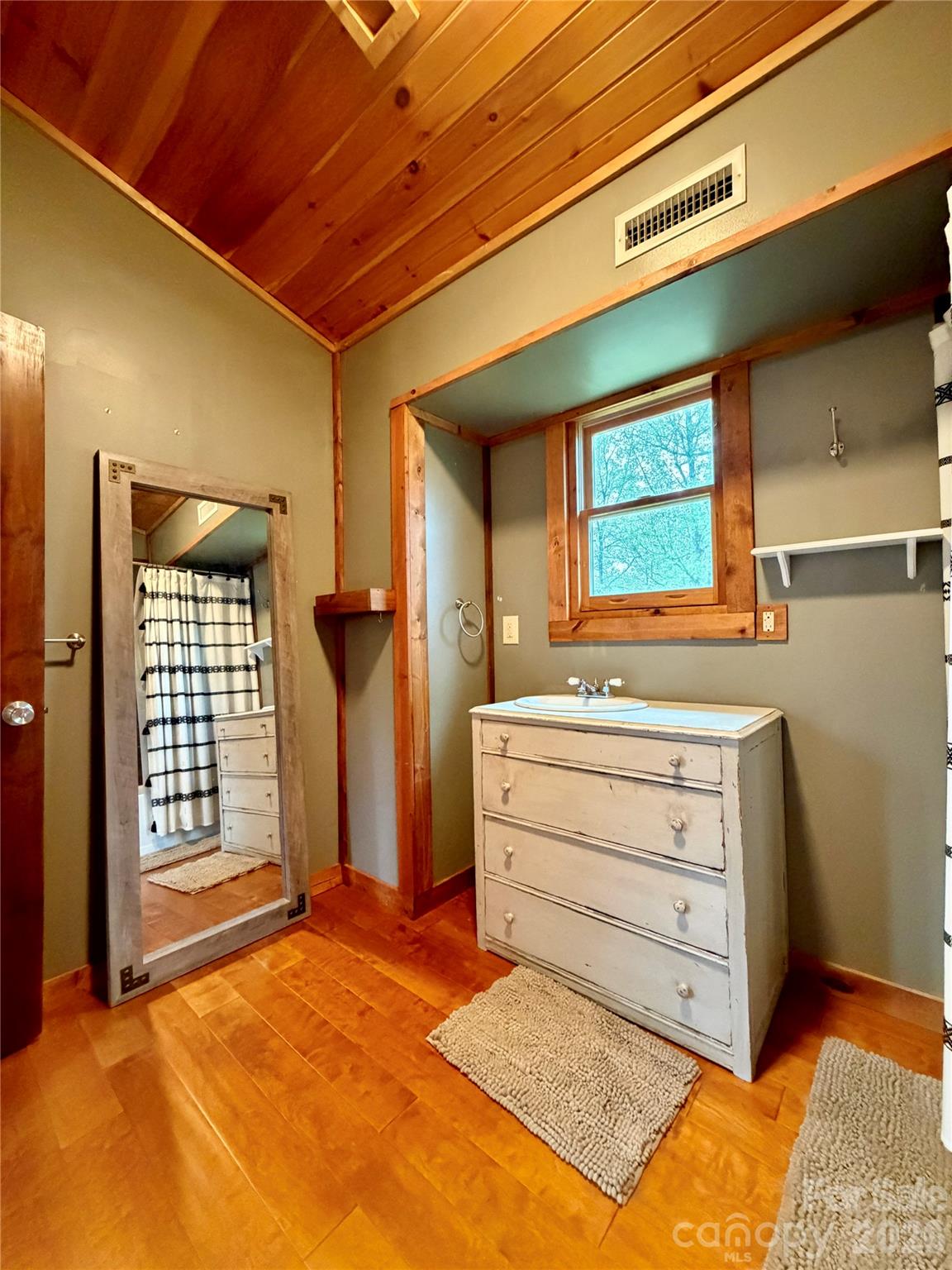 1142 Clearwater Parkway Rutherfordton NC 28139