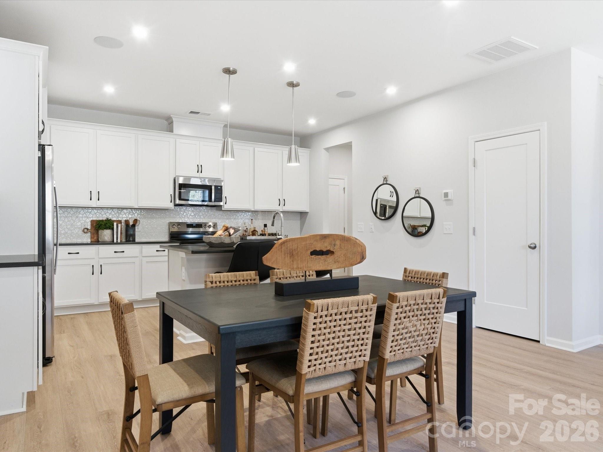 8418 Discovery Lane Charlotte NC 28216