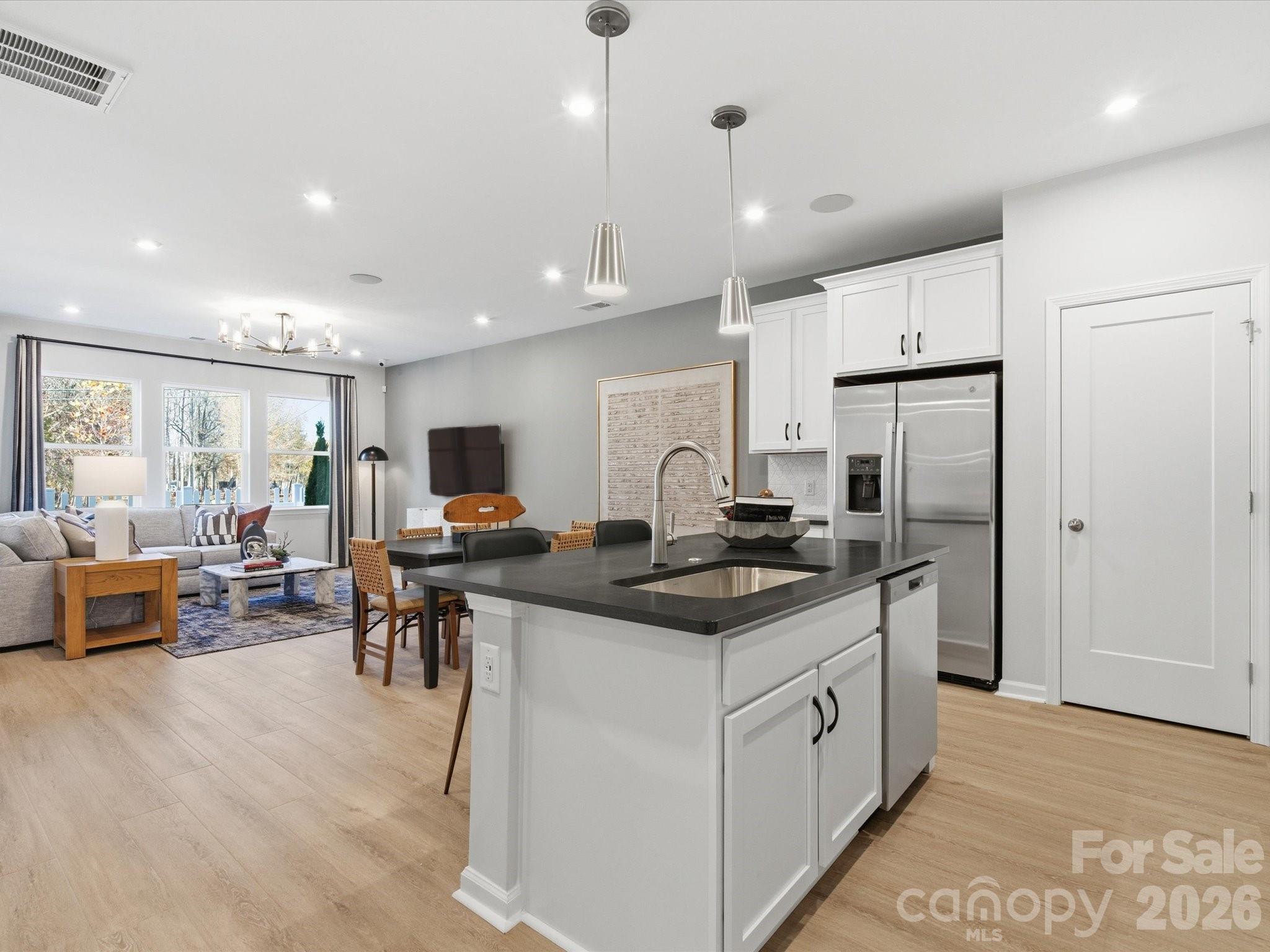 8418 Discovery Lane Charlotte NC 28216