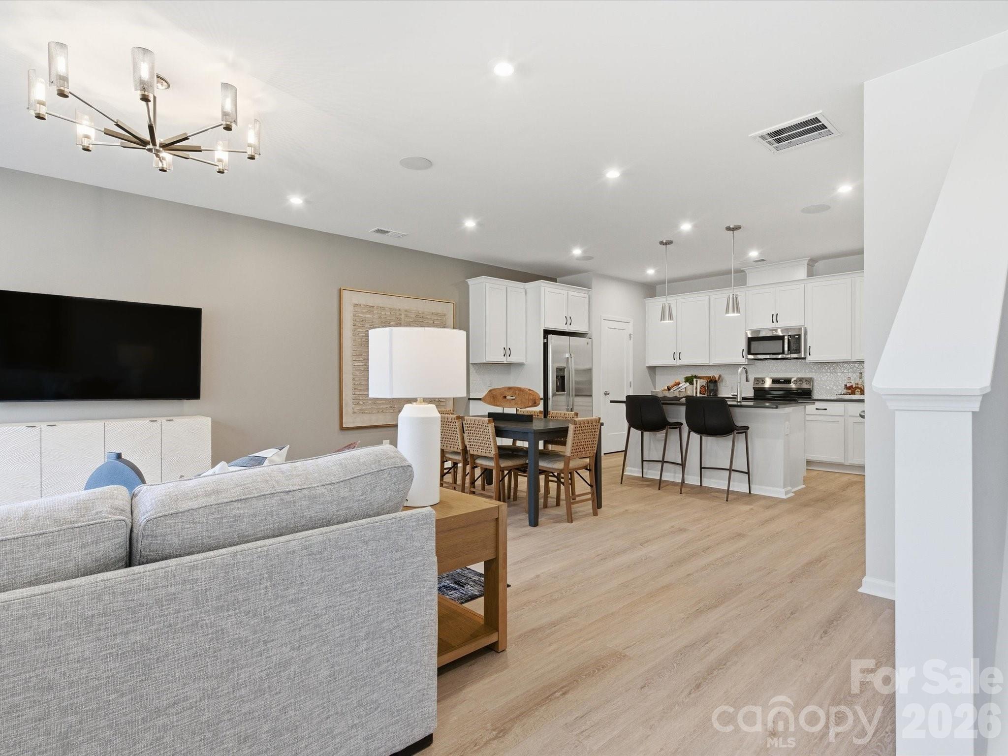 8418 Discovery Lane Charlotte NC 28216