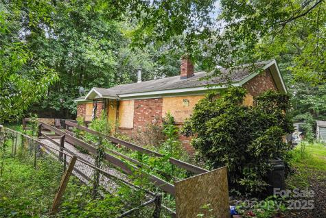 6109 Paw Creek Road Charlotte NC 28214