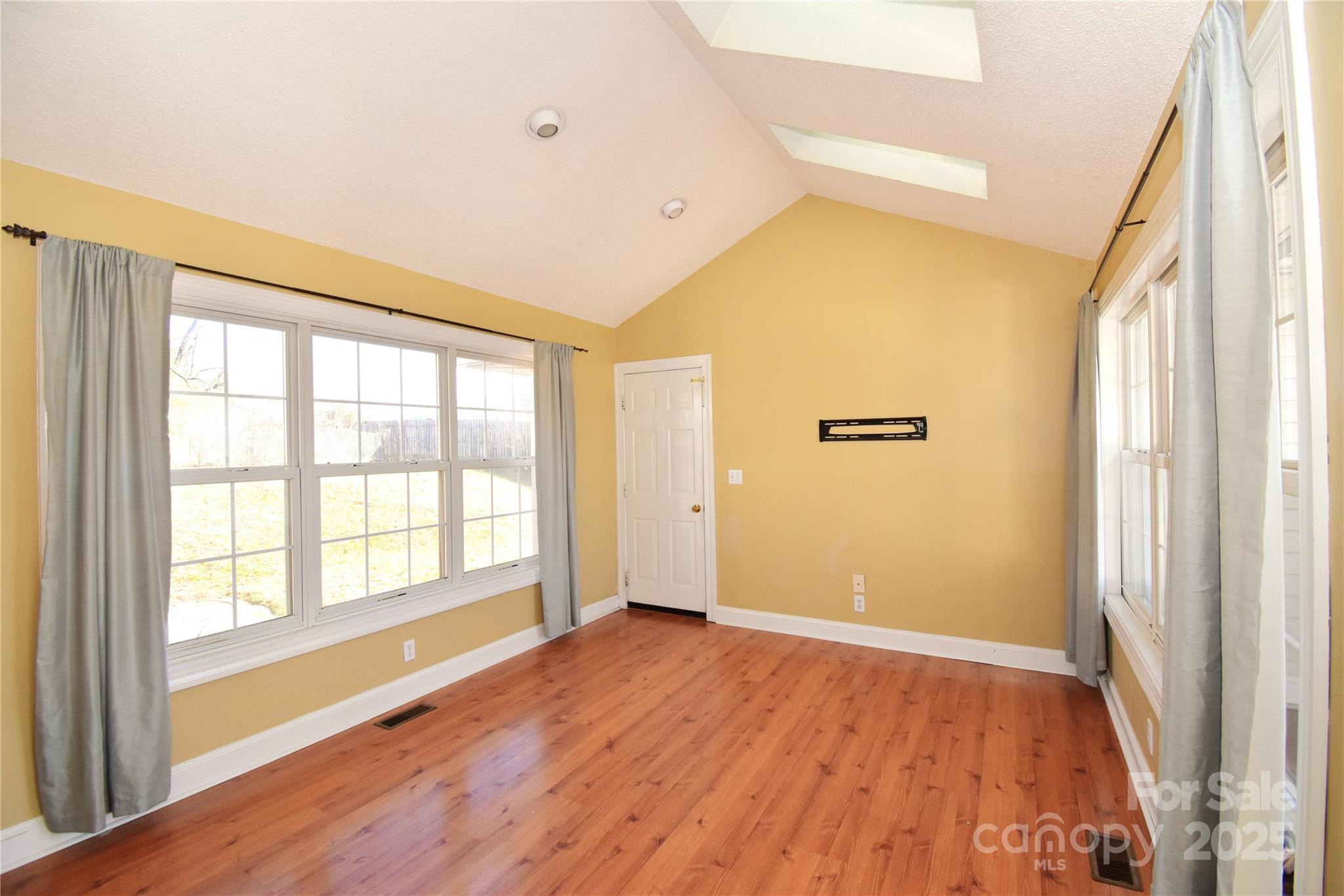 233 Ledbetter Road Arden NC 28704