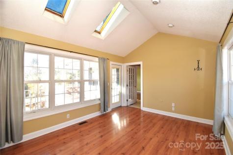 233 Ledbetter Road Arden NC 28704