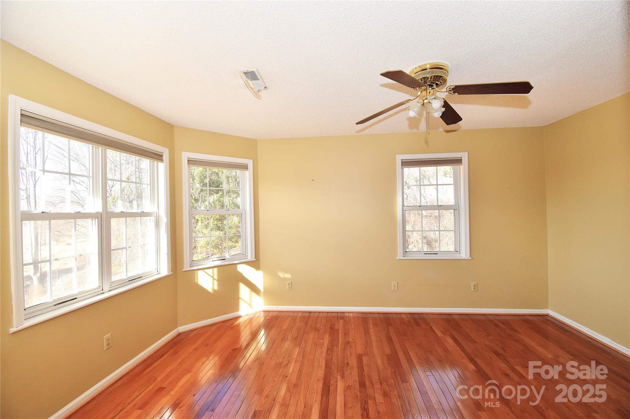 233 Ledbetter Road Arden NC 28704